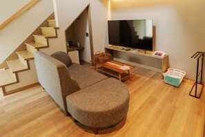 Decoración personalizada, muebles diferentes y wifi gratis 