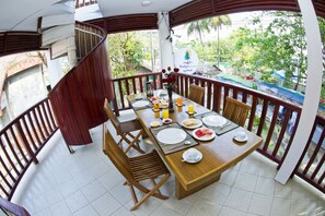 Dining - Season B&B - Ngapali - Hostel (Zi Phyu Kone)