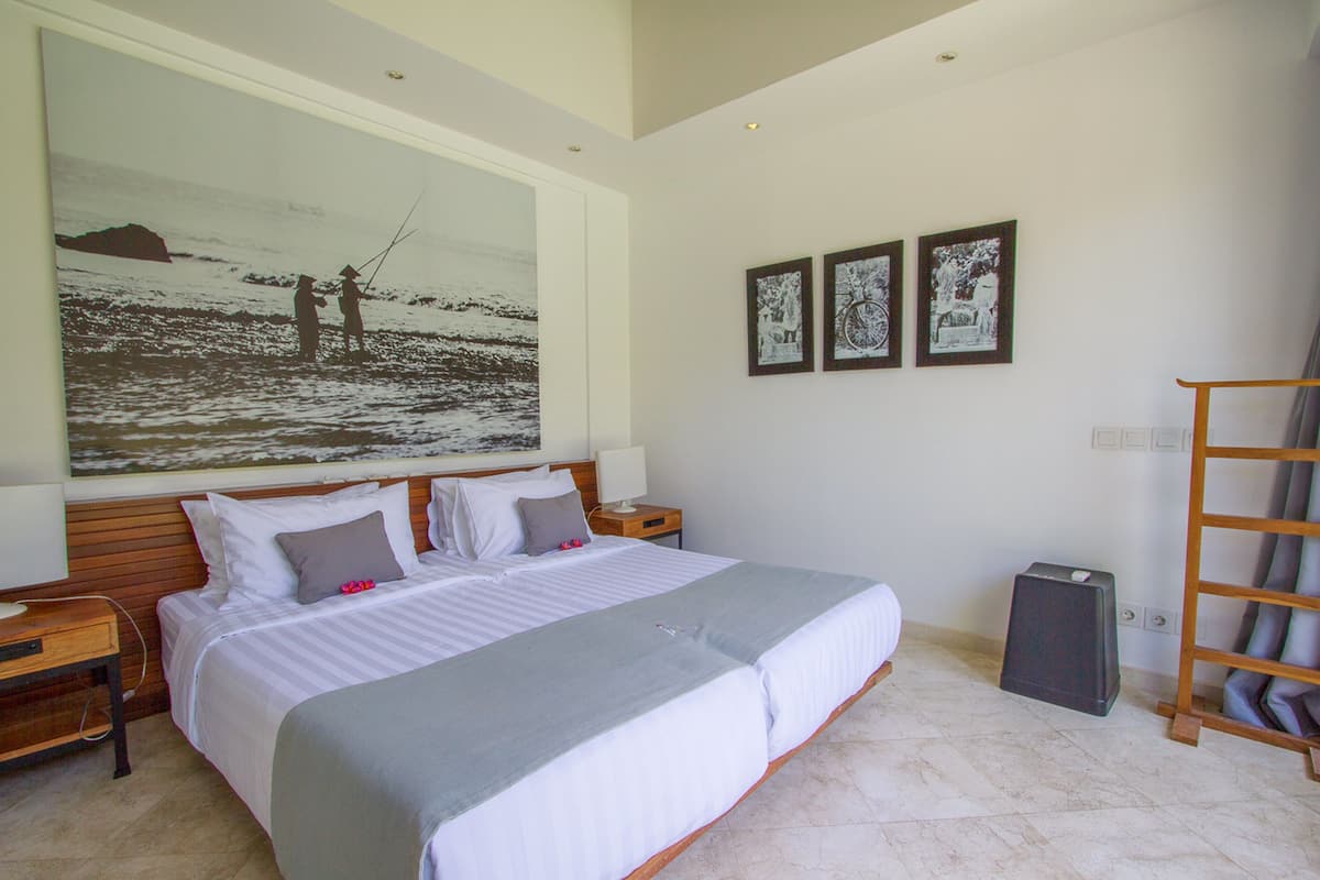 Vila, 2 quartos, piscina particular | 2 quartos, cofres nos quartos, escrivaninha, quartos à prova de som