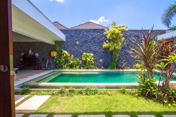 Vila, 2 quartos, piscina particular | Terraço/pátio