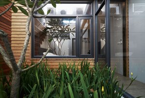 Ropa de cama de alta calidad, wifi gratis y ropa de cama 