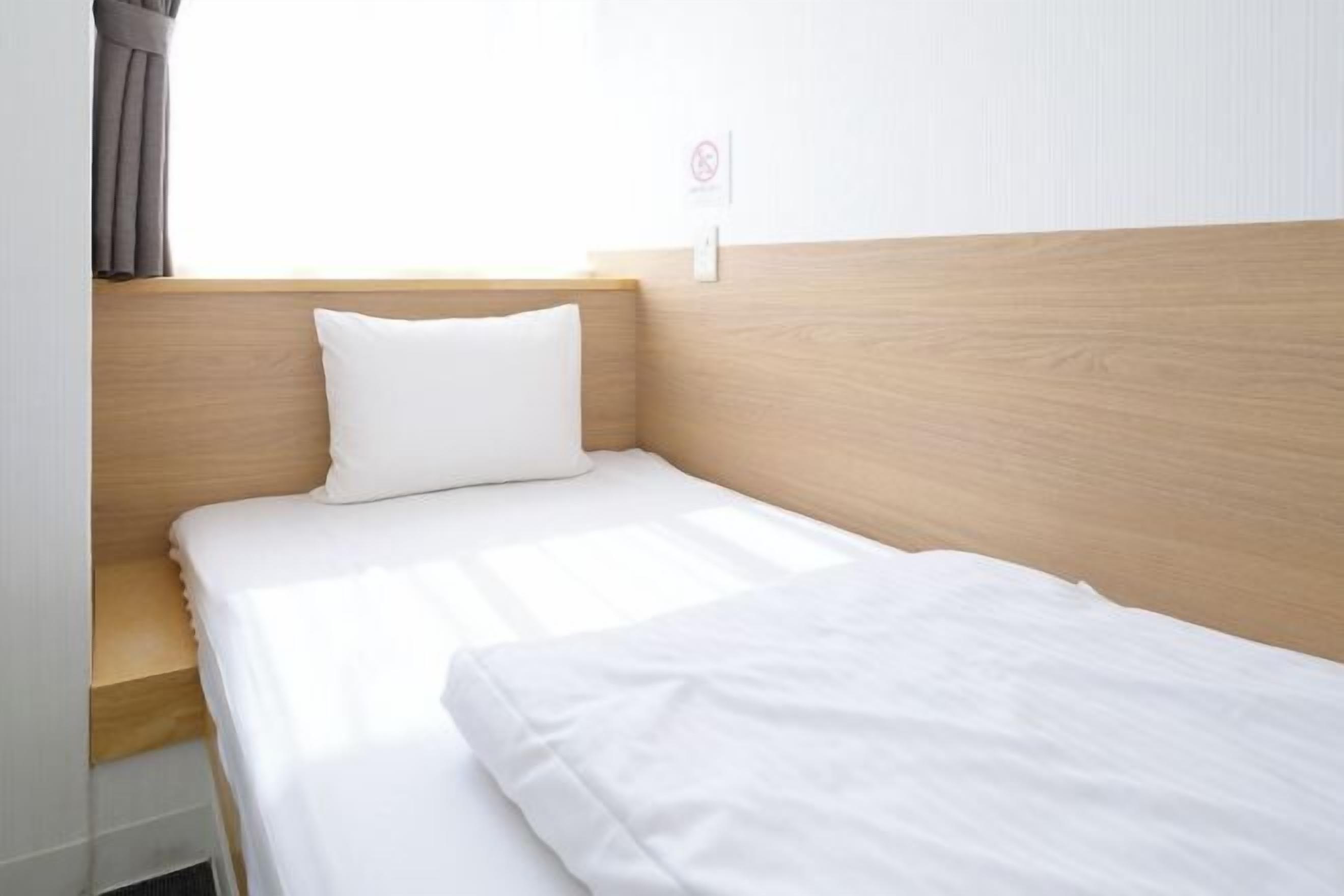 암막 커튼, 무료 WiFi, 침대 시트