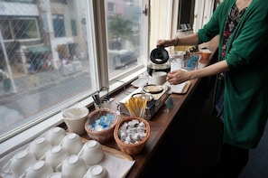 Daily English breakfast for a fee - HOTEL THE CUBE Naha Kokusai Street (Naha)