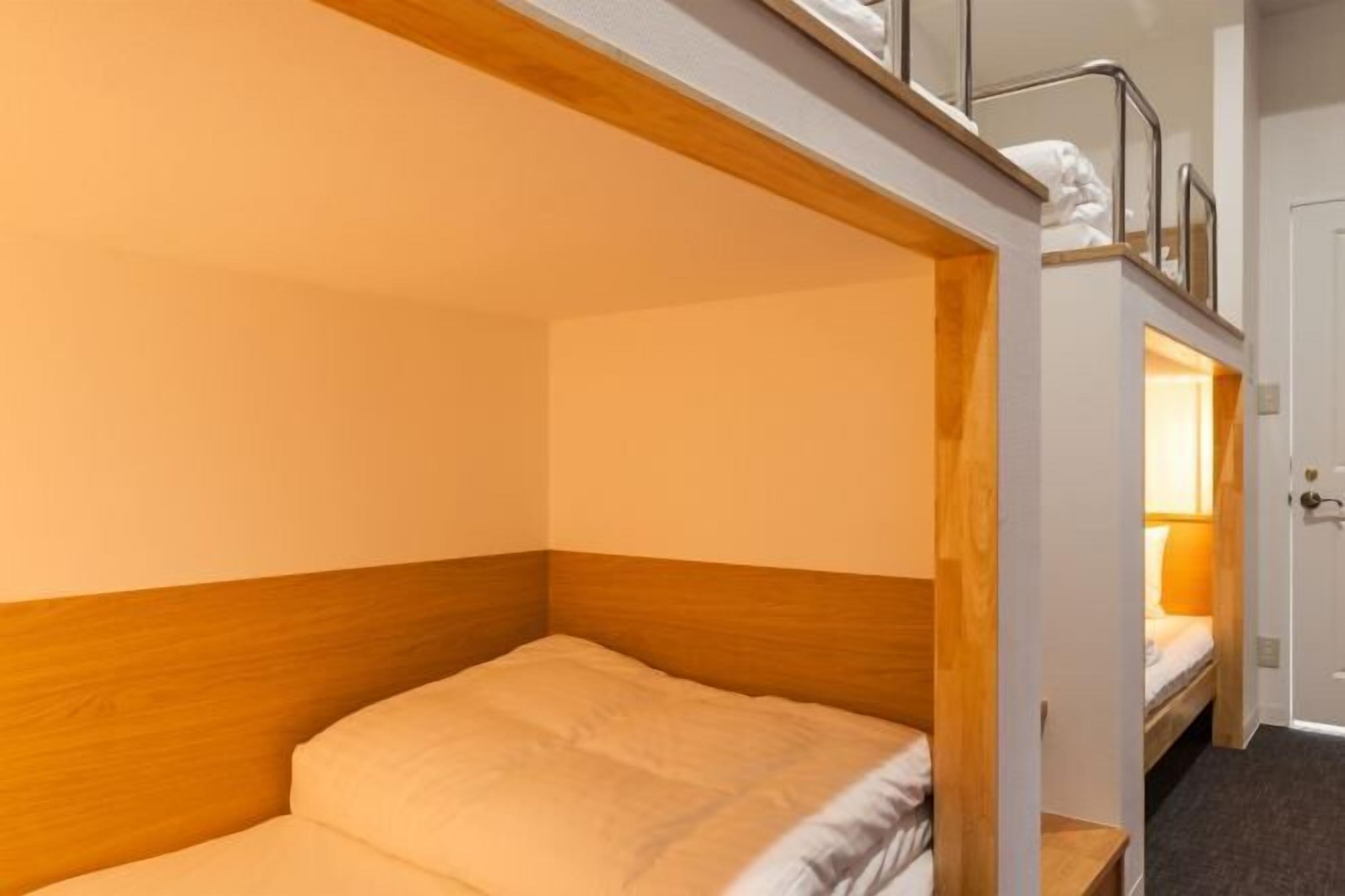 암막 커튼, 무료 WiFi, 침대 시트