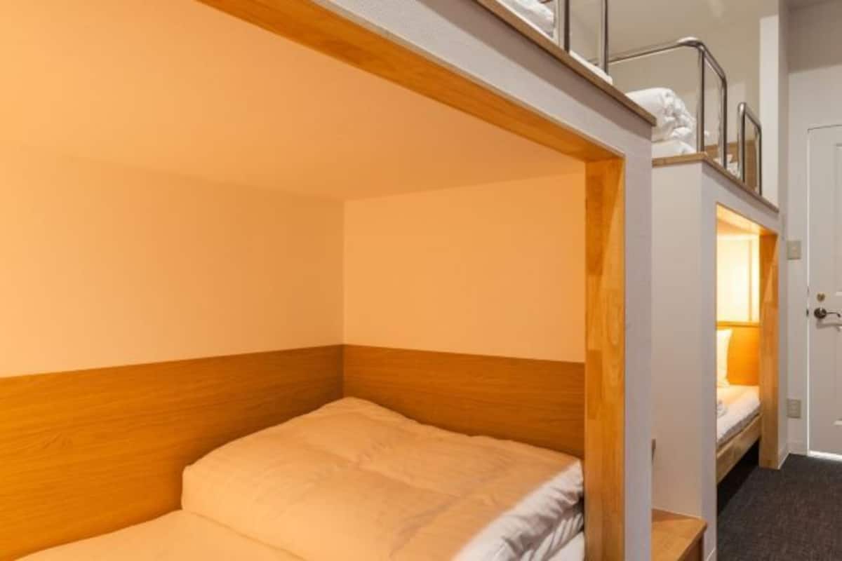 Blackout curtains, free WiFi, bed sheets