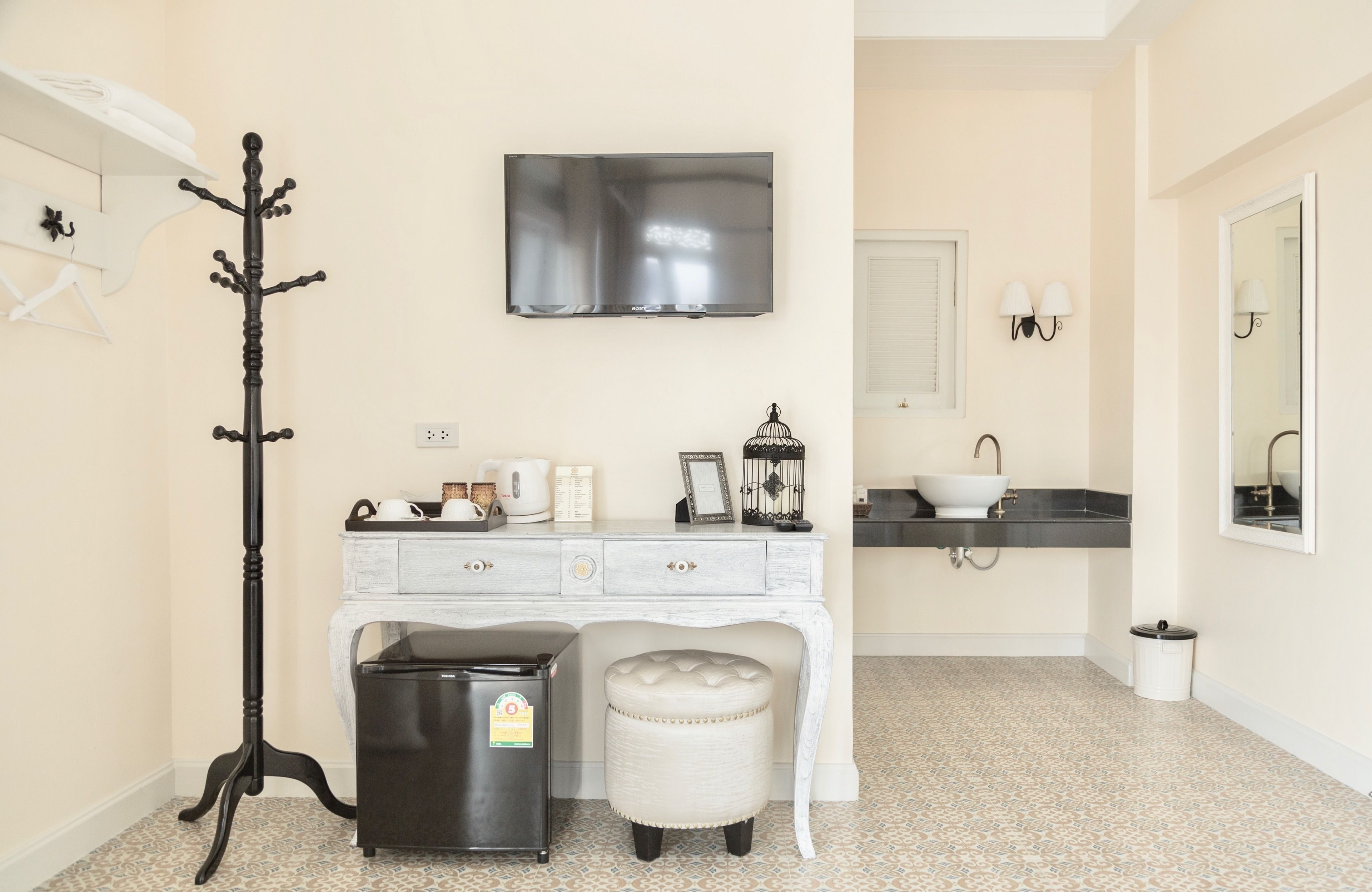 suite | room amenity