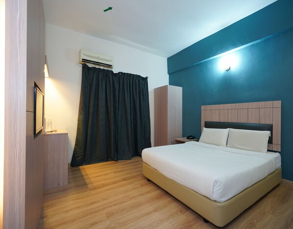 Chambre Double Deluxe | Bureau, fer et planche à repasser, Wi-Fi gratuit, draps fournis