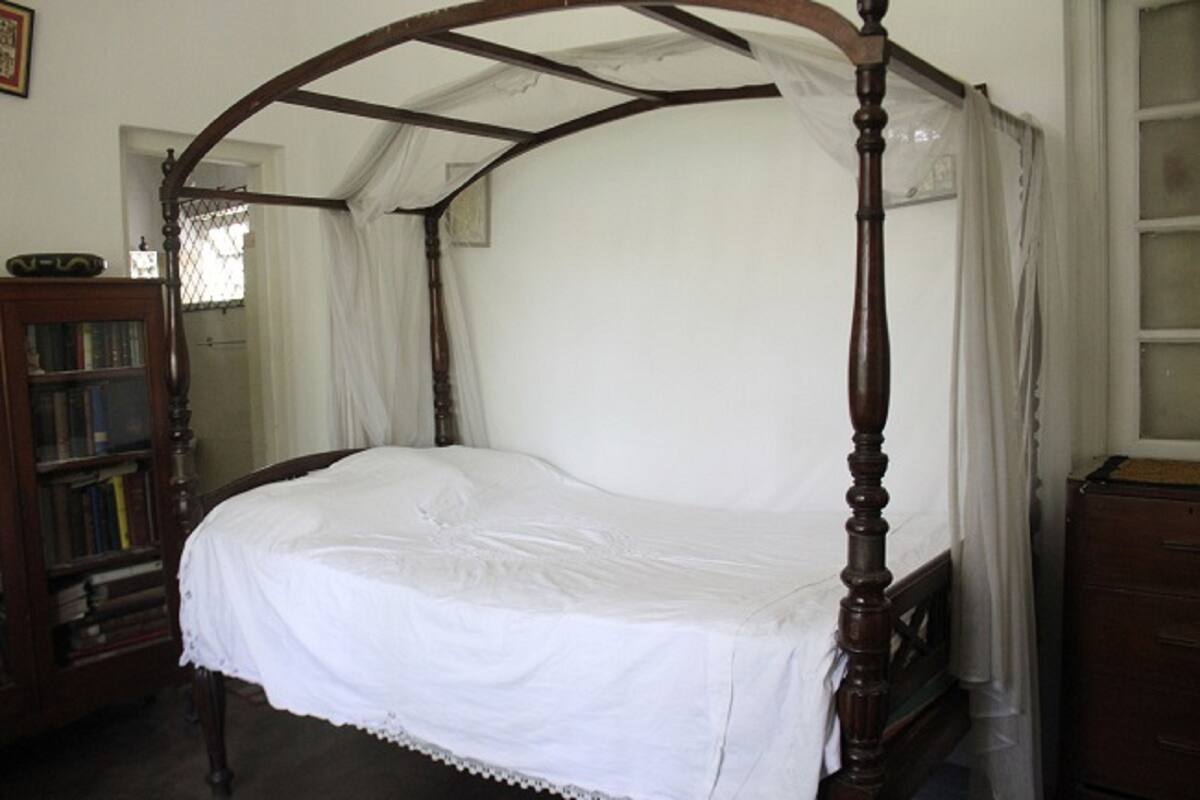 In-room safe, desk, iron/ironing board, rollaway beds