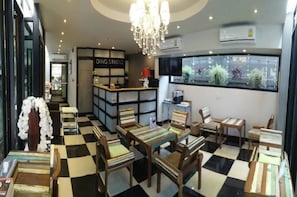 Café da manhã e almoço