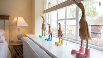 Family Quadruple Room, 1 Bedroom (Duck) | Premium bedding, desk, iron/ironing board, free WiFi