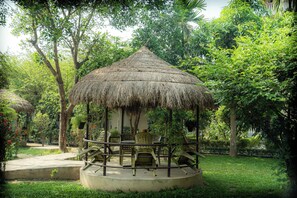 Exterior - Hotel Monalisa Chitwan (Sauraha)