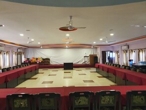 Meeting facility - Hotel Monalisa Chitwan (Sauraha)