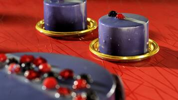 Lunch and dinner served, French cuisine