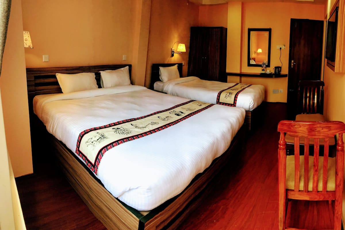 Deluxe Cottage, Multiple Beds, Non Smoking, Garden View | 2 bedrooms, Egyptian cotton sheets, premium bedding, pillow-top beds