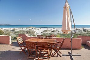 House, 2 Bedrooms | Terrace/patio - Villetta La Cinta Beach B (San Teodoro)