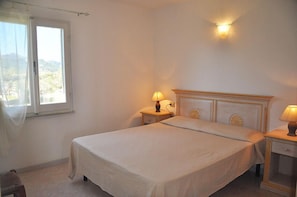 Hus - 2 sovrum | Barnsängar och wi-fi