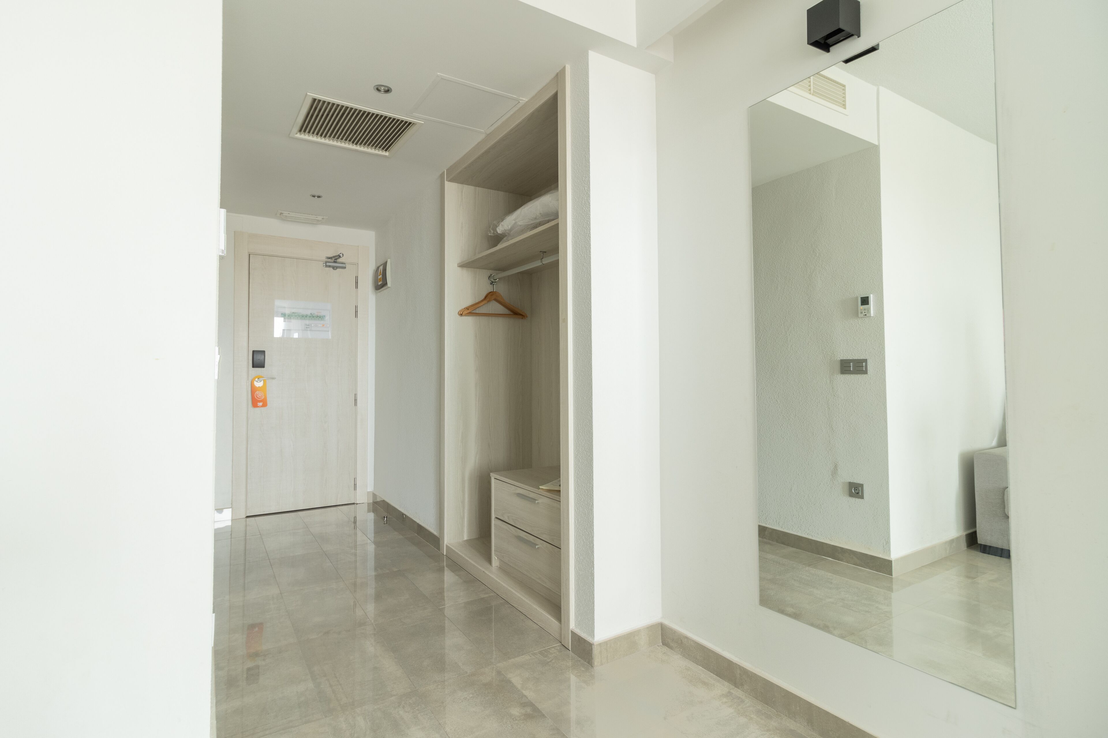 deluxe double room, pool view | 1 bedroom, minibar, individually decorated, individually furnished