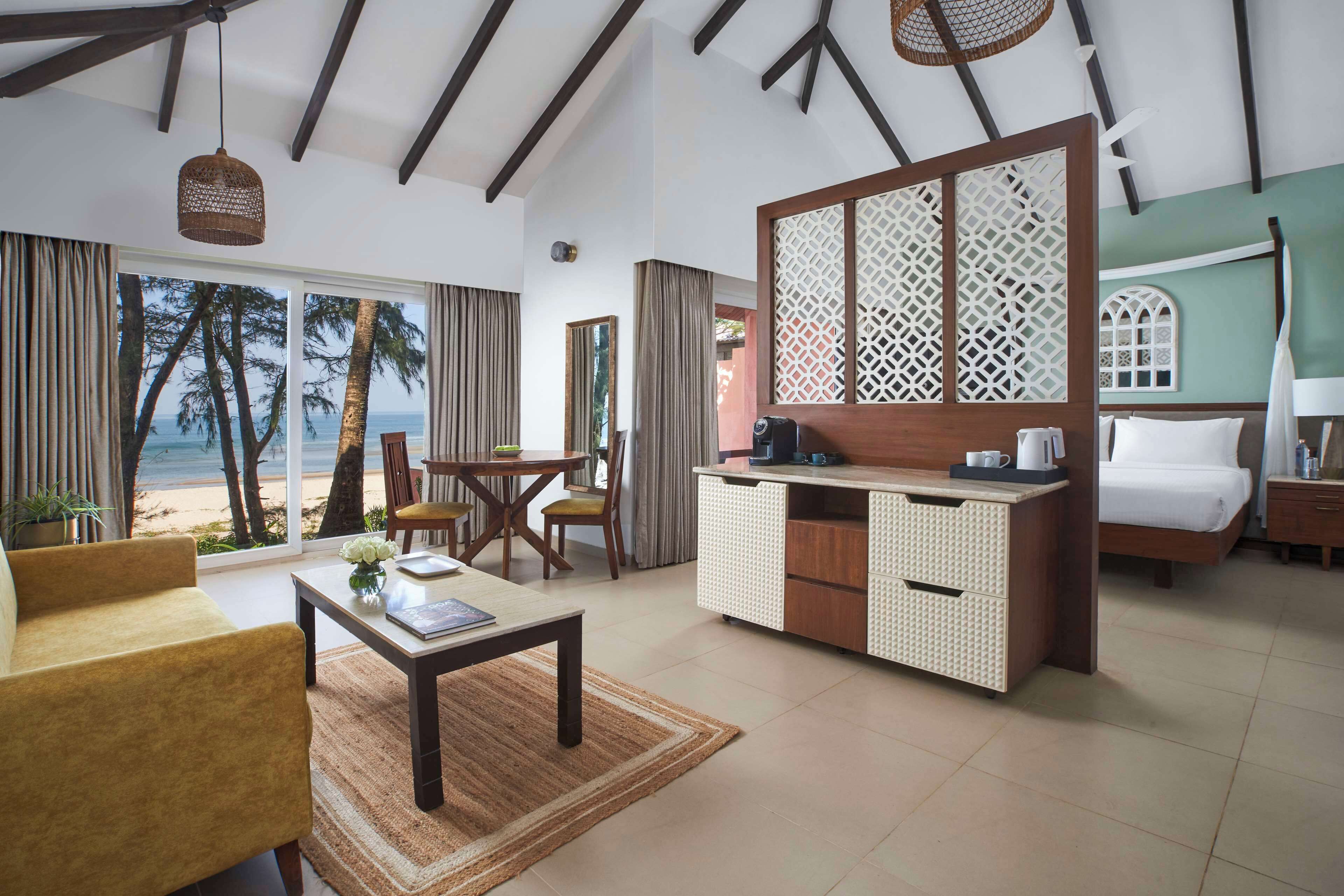 Een bureau, geluiddichte muren, gratis wifi