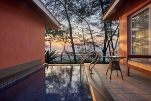 โต๊ะทำงาน, ห้องเก็บเสียง, Wi-Fi ฟรี