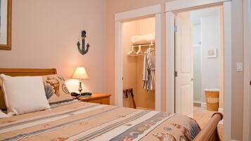 Condo, 2 Bedrooms, Ocean View, Beachfront