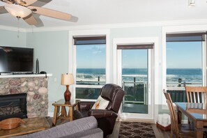 Condo, 2 Bedrooms, Ocean View, Beachfront | Living area | Flat-screen TV, DVD player - Keystone Vacation Rentals - Sand Dollar Condo (Lincoln City)