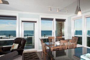 Condo, 2 Bedrooms, Ocean View, Beachfront | In-room dining - Keystone Vacation Rentals - Sand Dollar Condo (Lincoln City)