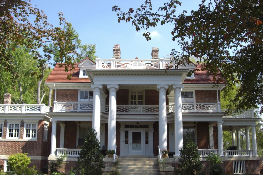 The Boxley Place Inn