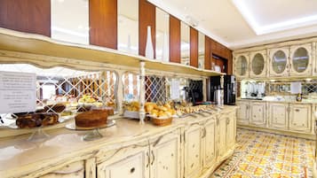 Desayuno buffet incluido todos los días