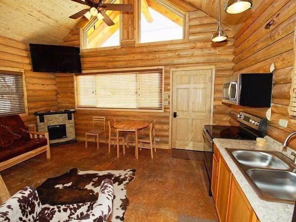 Standard Apartment, Ensuite (North Cabin)