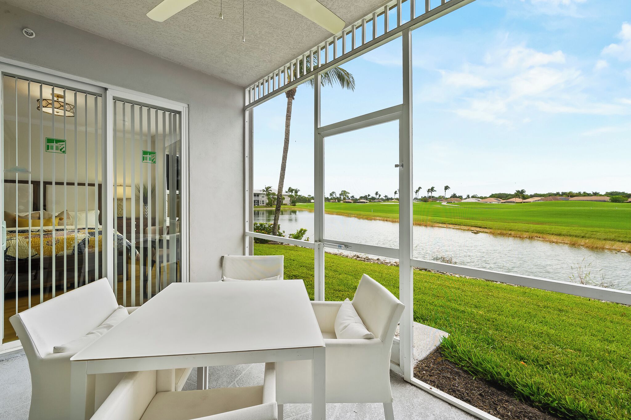 Condo Deluxe, 2 habitaciones, vista al campo de golf, junto al lago | Lanai