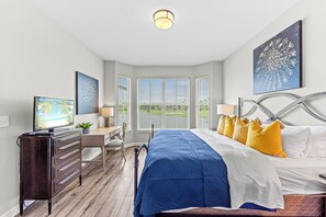 Deluxe Condo, 3 Bedrooms, Golf View, Lakeside | 3 bedrooms - Solterra Vacation Rental: Luxury 3-BR Condo with Lake & Golf Views. Access to Luxury Pool, Hot Tub, and Golf Courses at Lely Resort. Close to Naples Beaches, 5th Avenue S, and Marco Island (Naples)