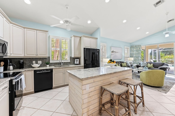 Luxury House, 3 Bedrooms, Pool View, Poolside | Private kitchen | High chair, dining tables