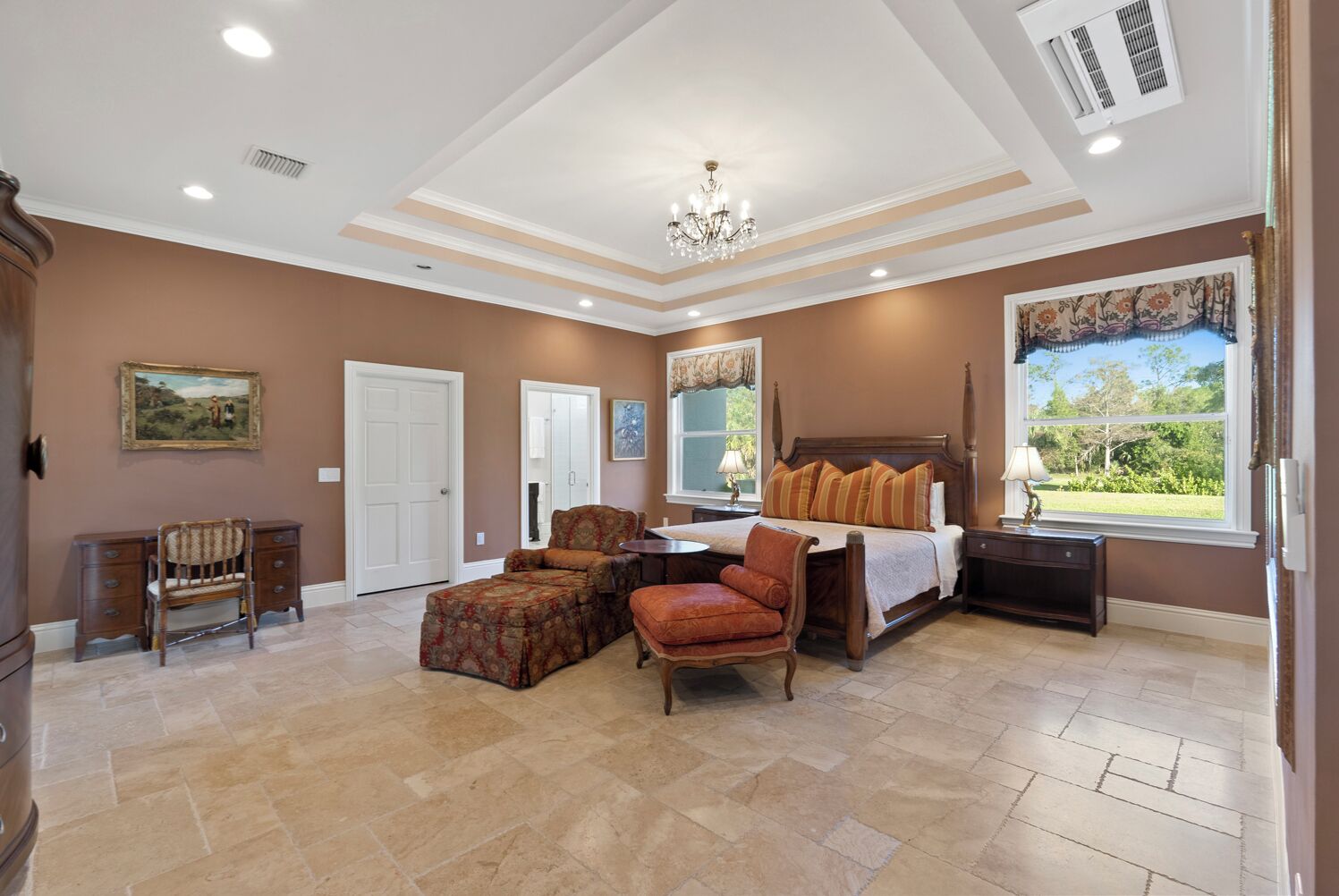 Luxury House, 6 Bedrooms, Garden View, Garden Area | 8 bedrooms, desk, iron/ironing board, free WiFi