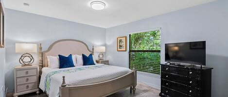 1 bedroom, in-room safe, iron/ironing board, WiFi (free)