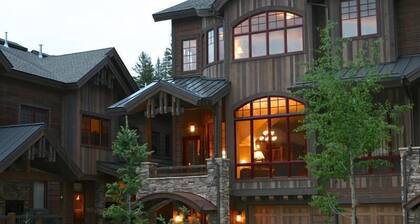 Base Camp 480 4 Bedroom Holiday Home by Winter Park Lodging Company