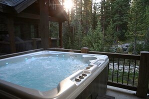 奢華單棟房屋, 4 間臥室 | 室外 SPA 浴池