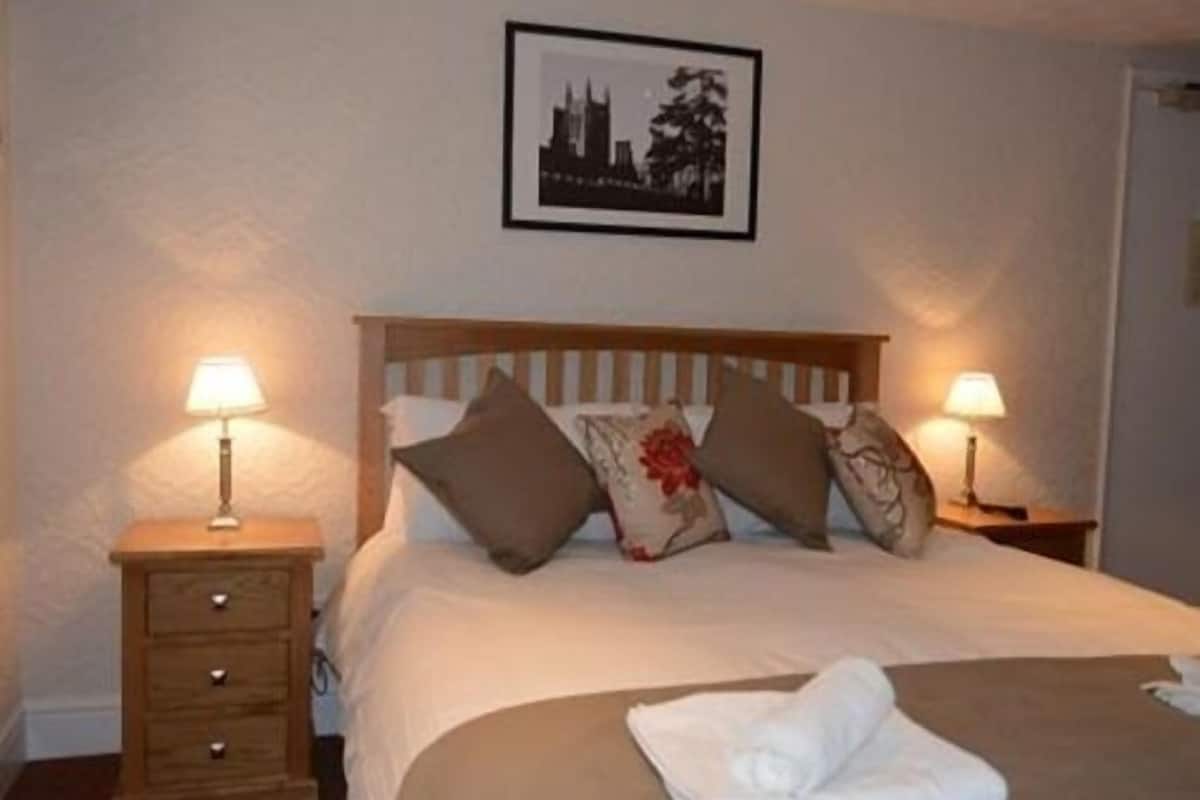 Suite, en-suite badkamer | 1 slaapkamer, wifi