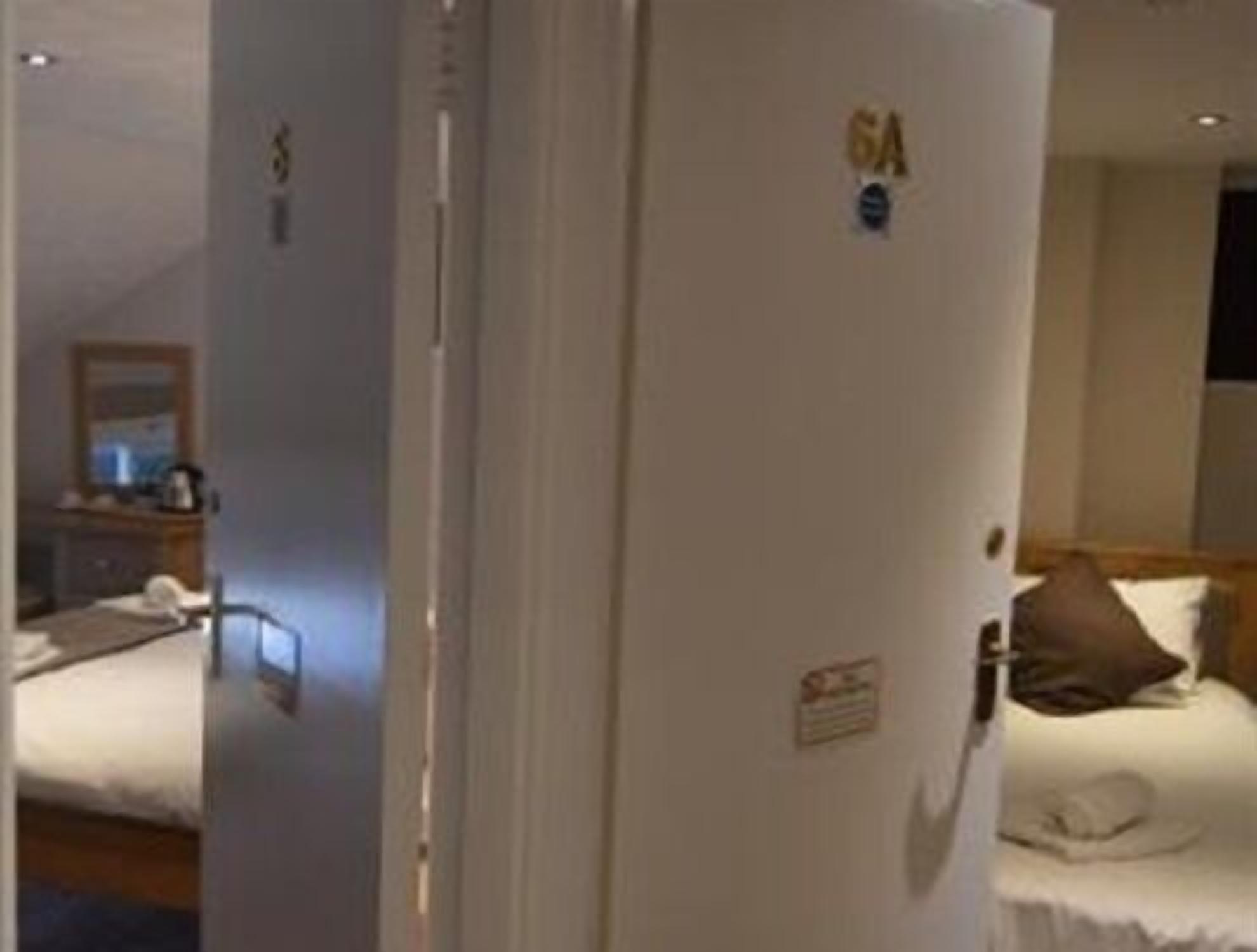 suite, ensuite | wifi