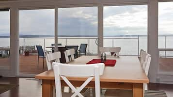 House, 2 Bedrooms, Sea View | Dining