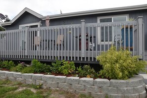 Exterior - Bon Air Escape (Coupeville)