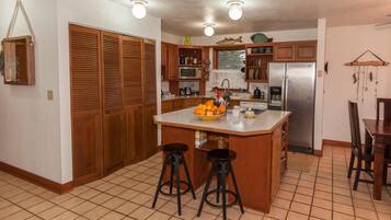 Nhà, 3 phòng ngủ, Quang cảnh biển | Bếp riêng | Tủ lạnh, lò vi sóng, bếp nấu, máy rửa bát