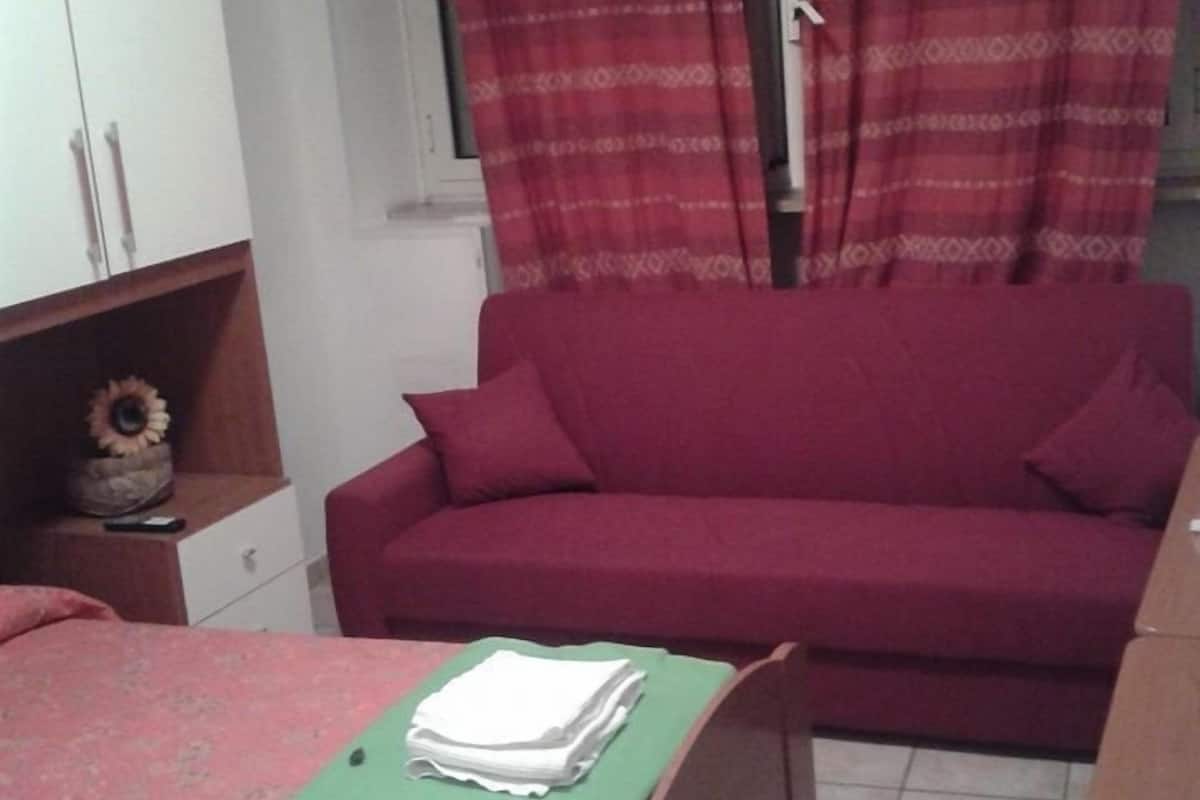Caja de seguridad en la habitación y decoración personalizada
