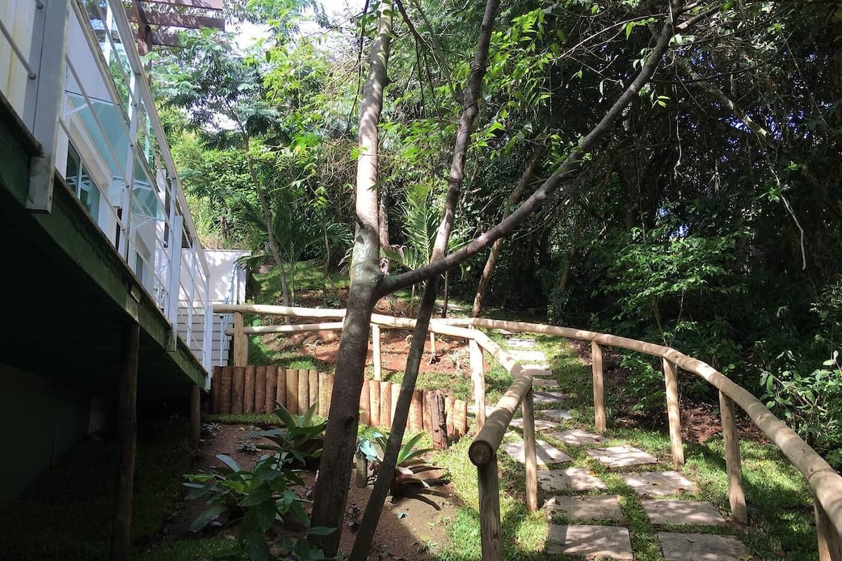 Khuôn viên nơi lưu trú