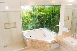Exclusive Suite, 1 Bedroom, Sea View (Master) | Bathroom - Pousada Praia João Fernandes (Búzios)