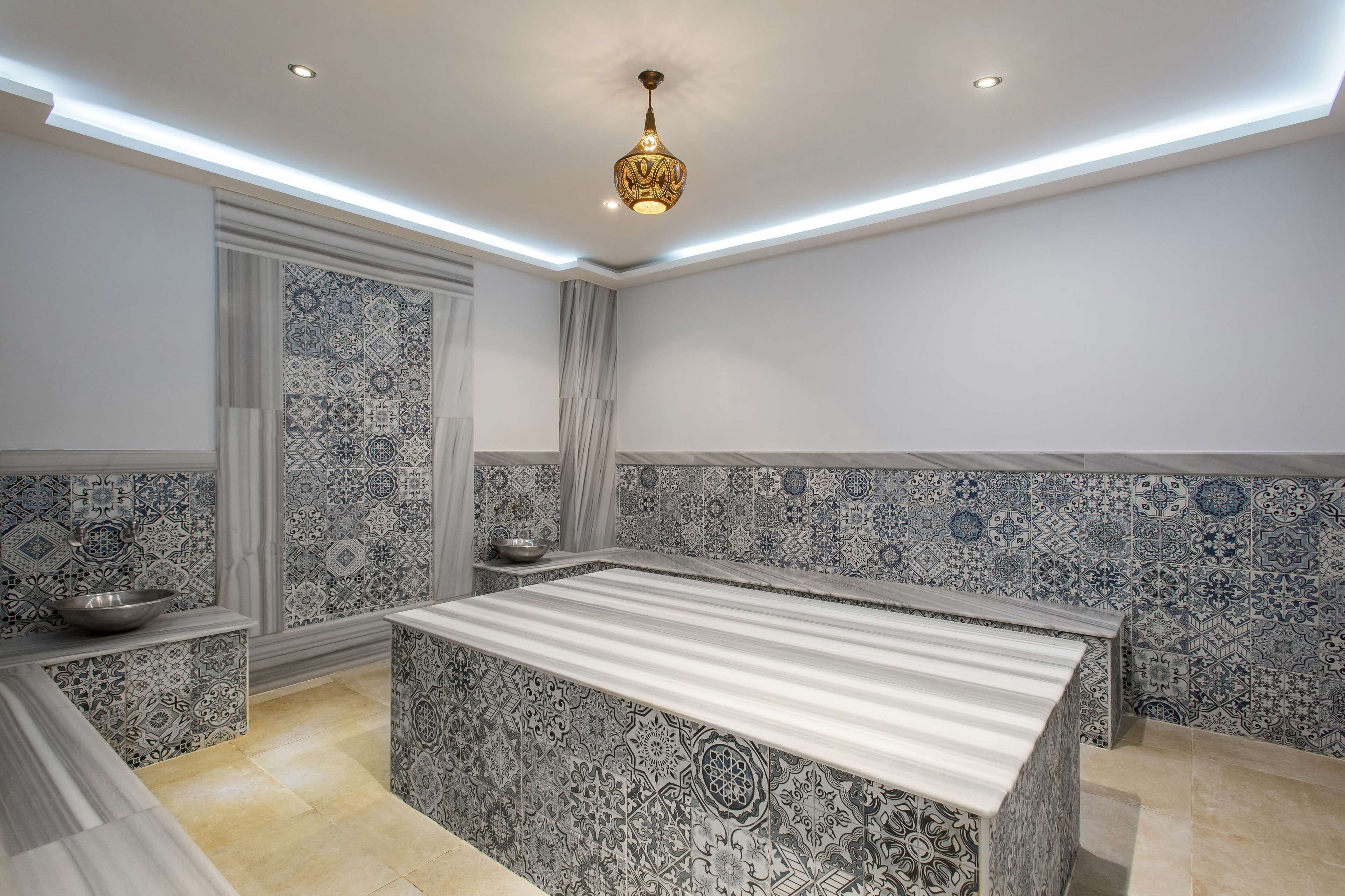 sauna, steam room, turkish bath/hammam, facials, manicures and pedicures