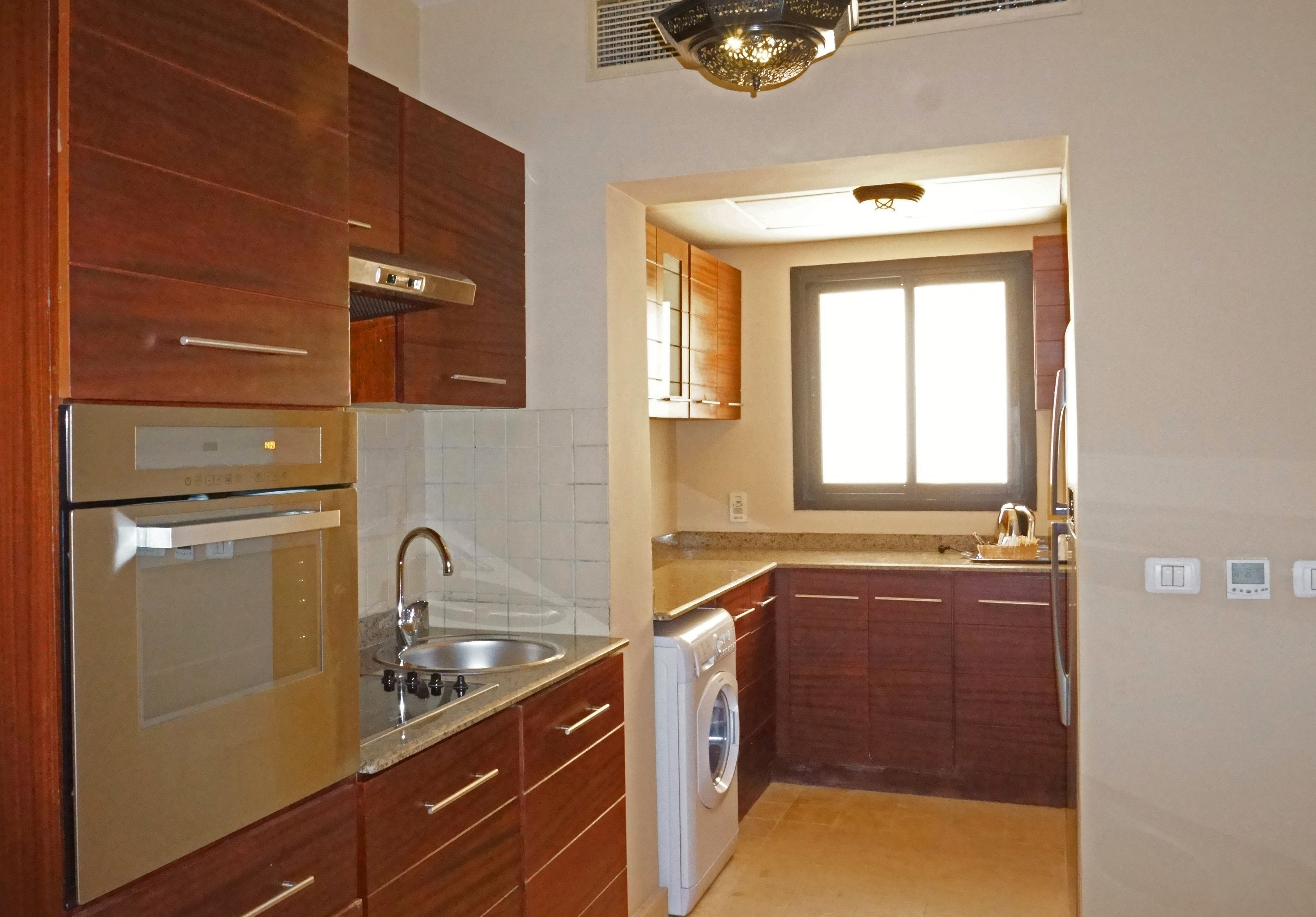 coffee/tea maker, electric kettle, eco-friendly cleaning products