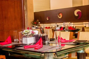 Se sirven desayunos, almuerzos, cenas y cocina local e internacional 