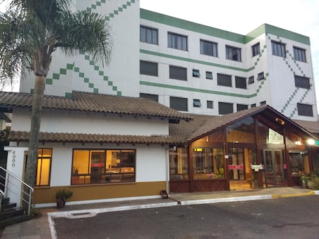 Fachada del alojamiento. Bemtevi Hotel e Restaurante