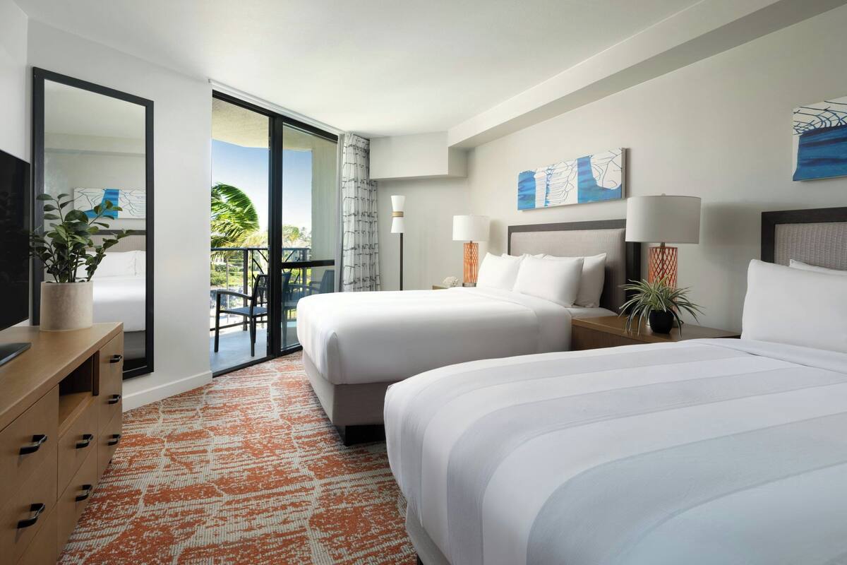 1 bedroom, premium bedding, down duvets, desk