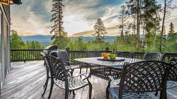 Luxury House, 6 Bedrooms | Terrace/patio